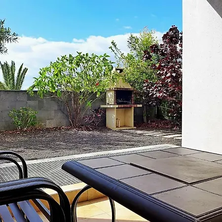 A Spacious 4 Bedroom Townhouse * Los Cristianos (Tenerife)