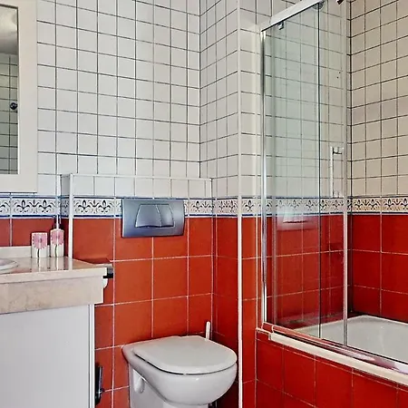 A Spacious 4 Bedroom Townhouse *